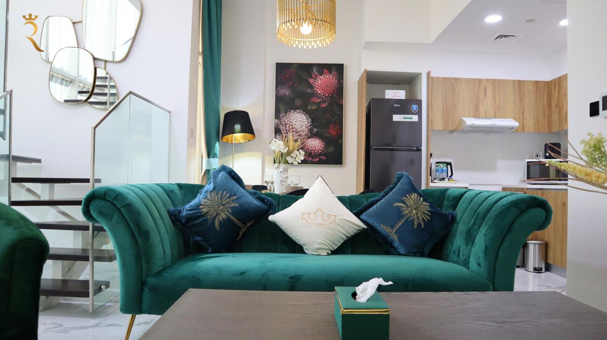 Modern Duplex 2br In Masdar Apartment *