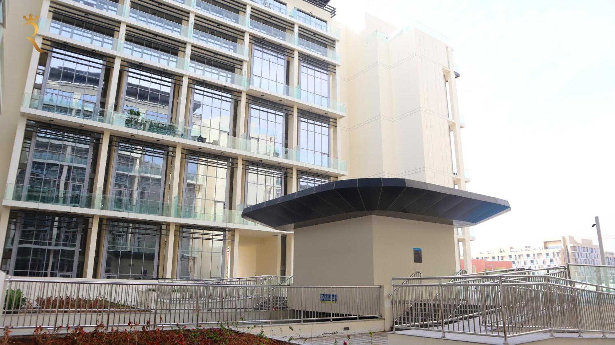Modern Duplex 2br In Masdar *