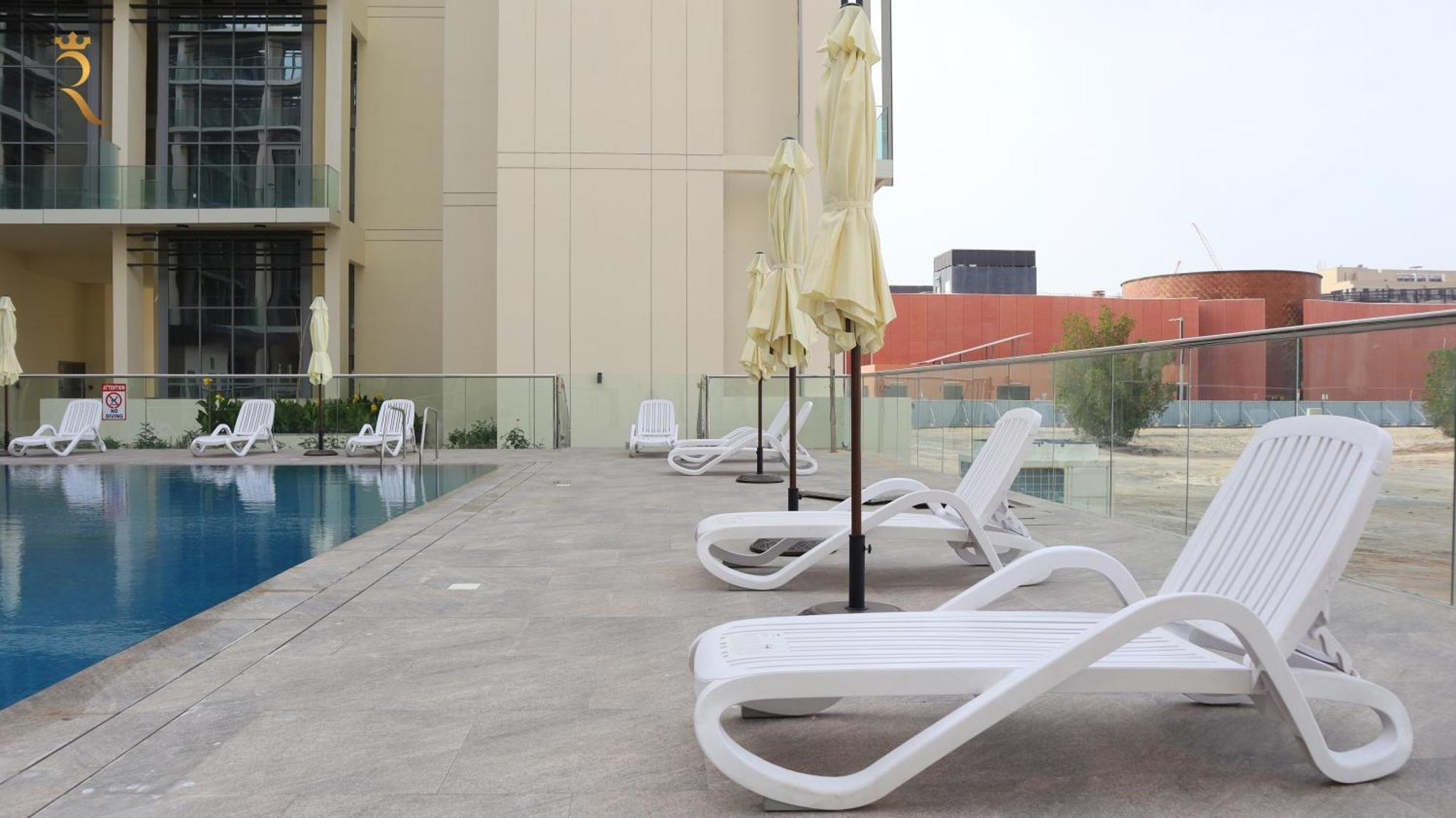 Modern Duplex 2br In Masdar Apartment *